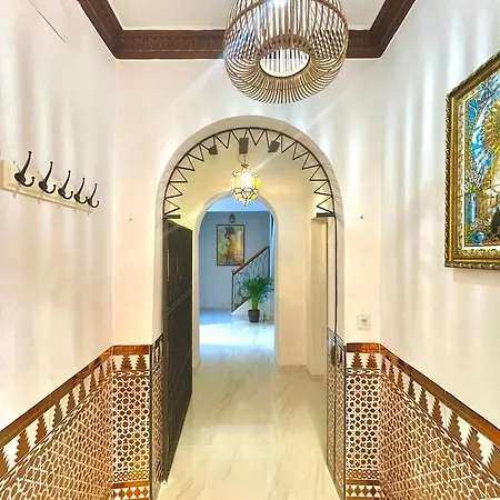 House -rooftop&jacuzzi -stayinseville Séville
