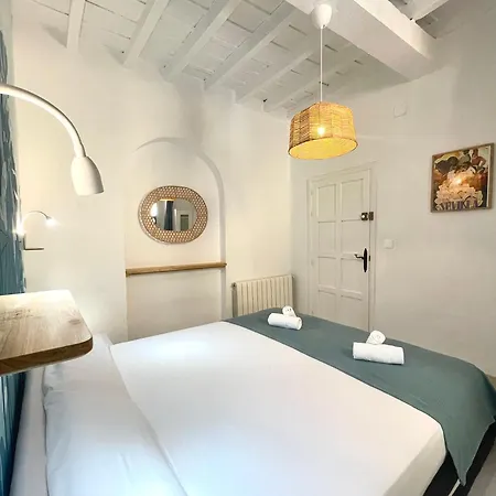 House -rooftop&jacuzzi -stayinseville Villa Sevilla